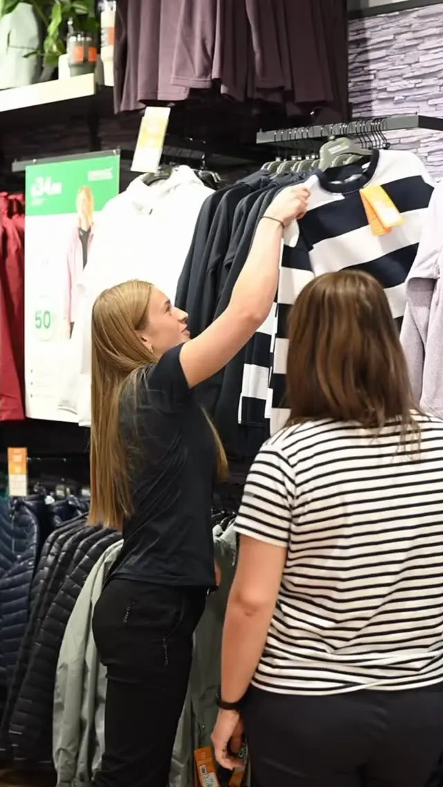 Chasing trails, climbing peaks or just walking the dog - it all feels better when you’re warm, dry and ready for anything ⛰️🐾

📍 @regattaoutdoors 

#areioutdoorgear #gettingoutside #weekendwalk #autumnwalks #autumnhikes #cotswoldsdesigneroutlet