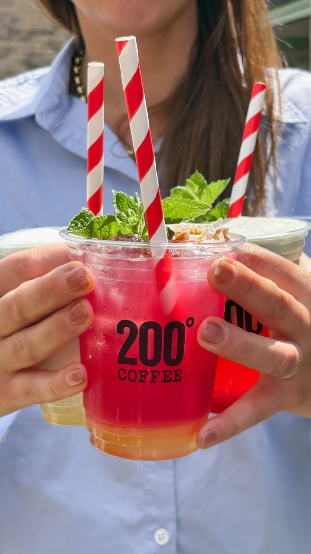 Sorry, my hands are full… 

Full of refreshing iced drinks from @200degs - the only thing keeping us sane in this heatwave! 🥵

🏷️
Outlet shopping | Surviving the heatwave | Iced drinks | 200 Degrees | Coffee shop | Tewkesbury | Cotswolds Designer Outlet | Coffee catch up